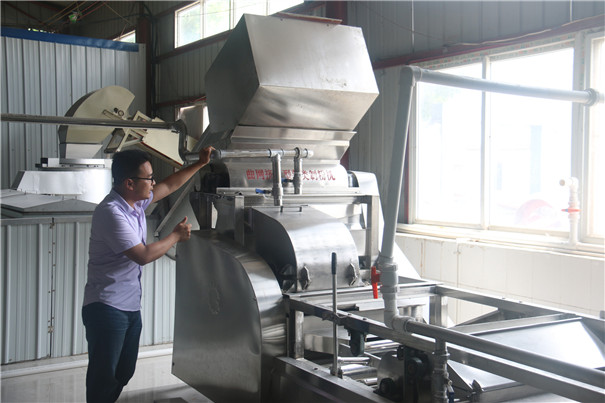 100斤紅薯能出多少淀粉-淀粉設備 100斤紅薯能出多少淀粉-淀粉設備