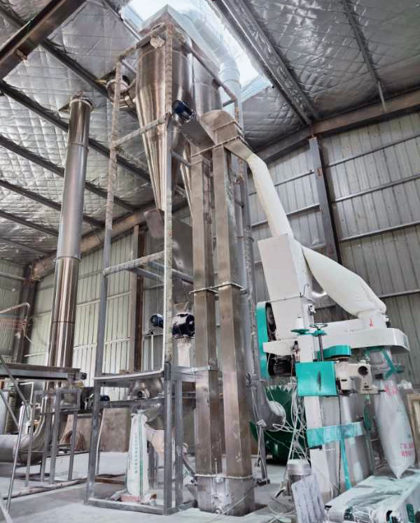 紅薯淀粉設(shè)備--烘干機(jī) 紅薯淀粉設(shè)備--烘干機(jī)