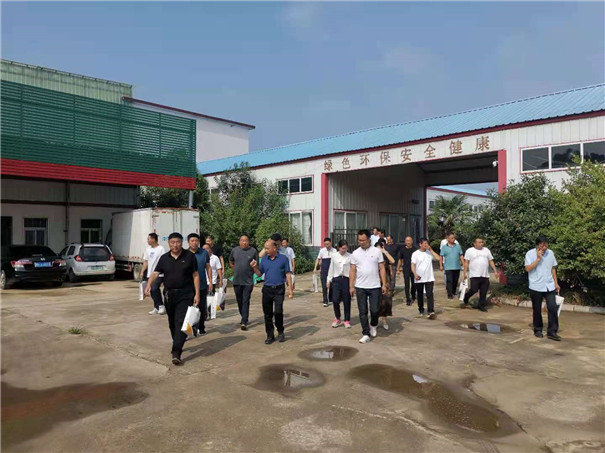 觀摩團參觀固德威車間